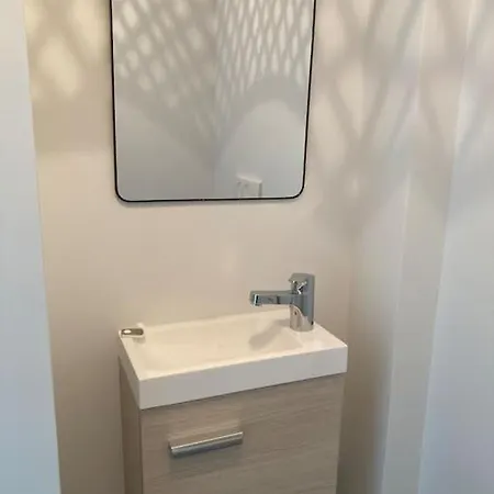 F2 Neuf Cosy Et Elegant Avec Terrasse, Parking, Wifi Chamalières