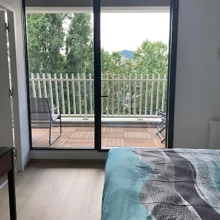 Apartment F2 Neuf Cosy Et Elegant Avec Terrasse, Parking, Wifi
