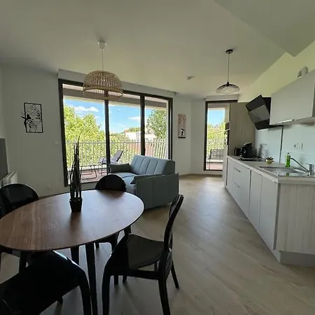 F2 Neuf Cosy Et Elegant Avec Terrasse, Parking, Wifi Apartment Chamalieres