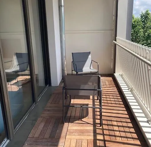 F2 Neuf Cosy Et Elegant Avec Terrasse, Parking, Wifi Appartement *