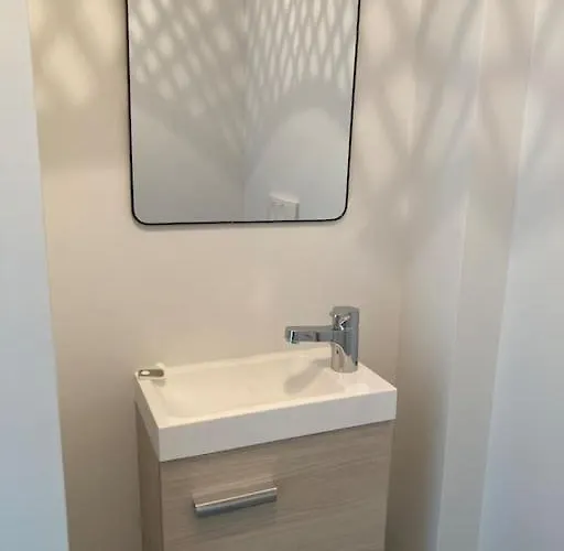 F2 Neuf Cosy Et Elegant Avec Terrasse, Parking, Wifi Chamalières